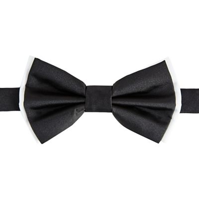Black Tie Black ready tied bow tie
